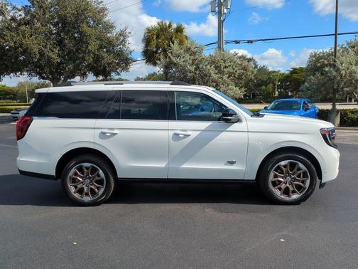 2025 Ford Expedition King Ranch