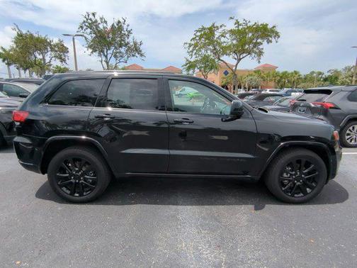 2019 Jeep Grand Cherokee Altitude