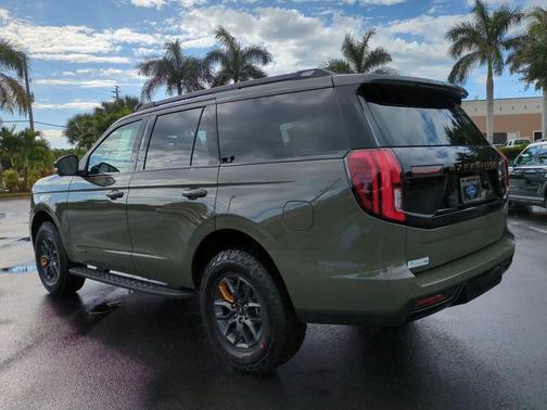 2025 Ford Expedition Tremor