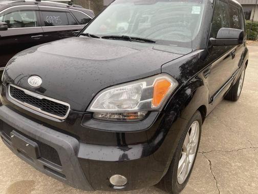 2010 Kia Soul +