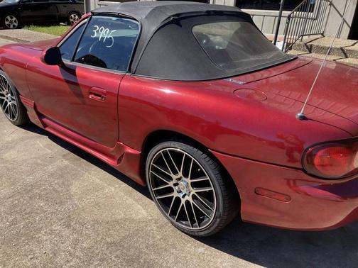 2002 Mazda MX-5 Miata Cloth