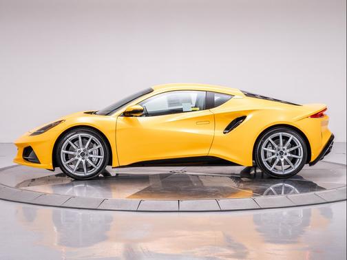 2025 Lotus Emira V6