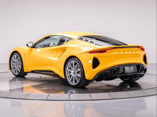 2025 Lotus Emira V6