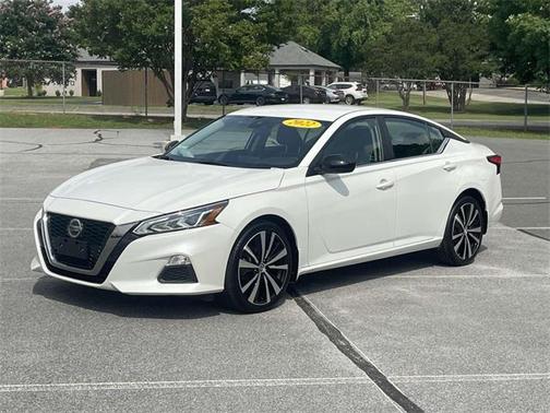 2022 Nissan Altima 2.5 SR