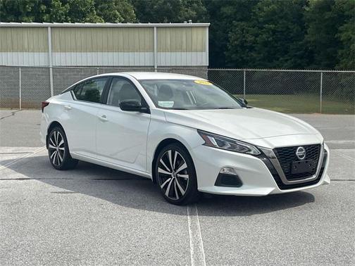 2022 Nissan Altima 2.5 SR