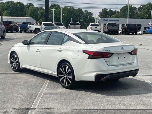 2022 Nissan Altima 2.5 SR