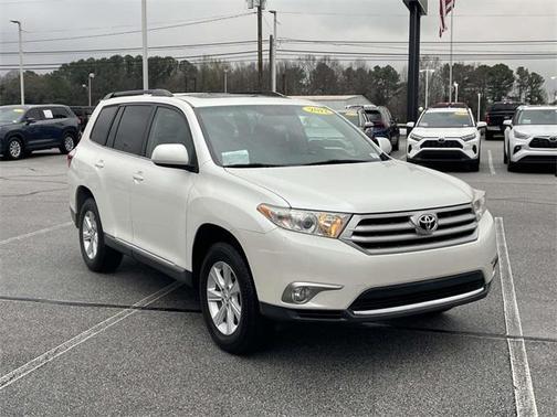 2012 Toyota Highlander SE