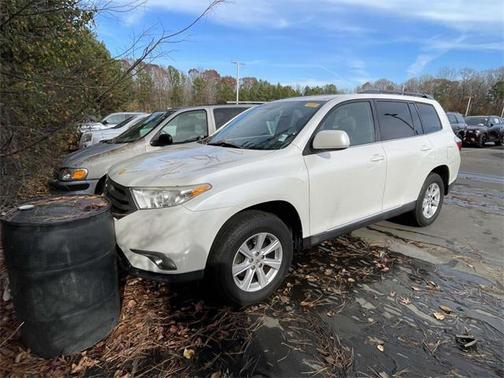 2012 Toyota Highlander SE