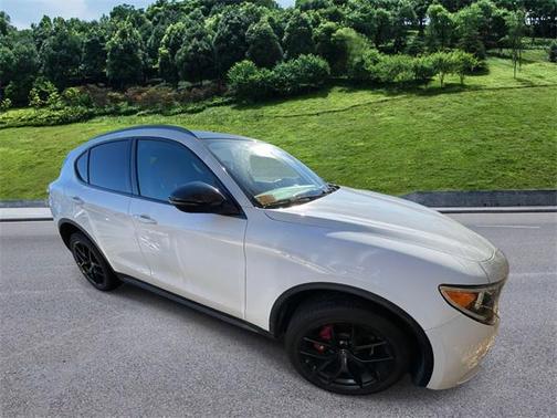 2020 Alfa Romeo Stelvio Base