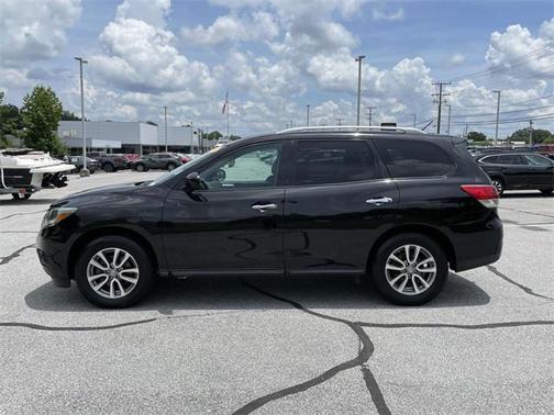 2016 Nissan Pathfinder S