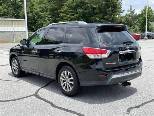 2016 Nissan Pathfinder S