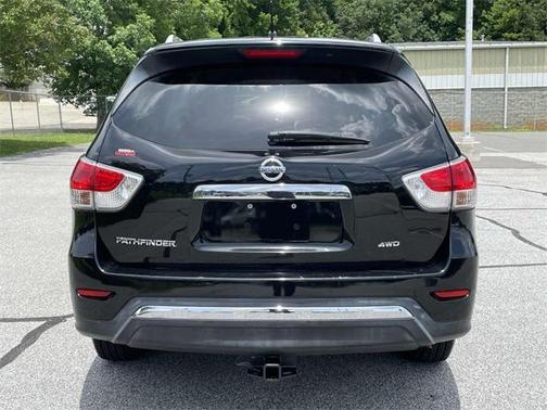 2016 Nissan Pathfinder S