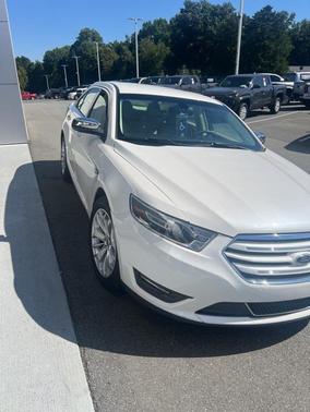2016 Ford Taurus Limited