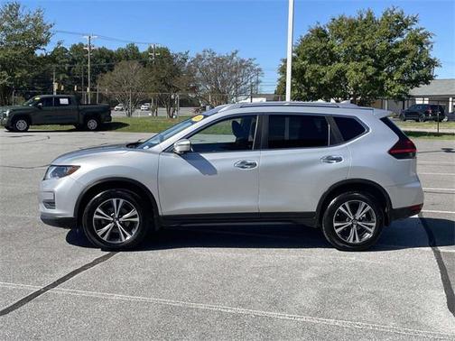 2020 Nissan Rogue SV