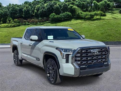2025 Toyota Tundra Hybrid Platinum