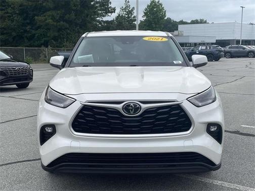 2021 Toyota Highlander LE