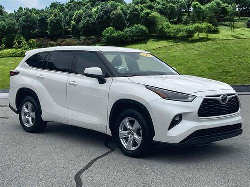 2021 Toyota Highlander LE