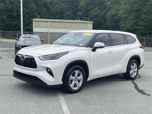 2021 Toyota Highlander LE