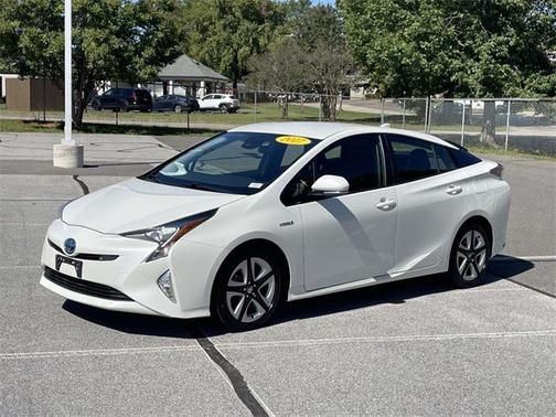 2017 Toyota Prius Three Touring