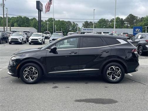 2024 Kia Sportage LX
