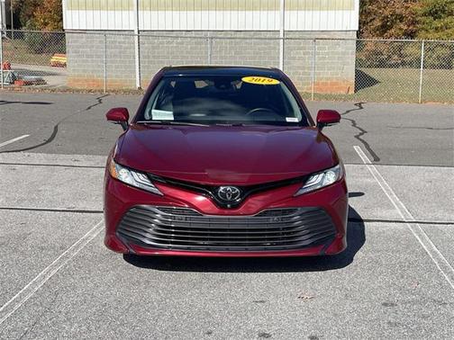2019 Toyota Camry XLE