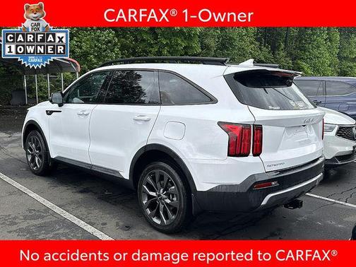 Glacial White Pearl 2023 Kia Sorento SX