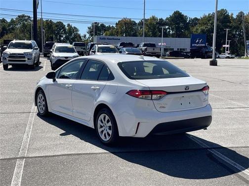 2024 Toyota Corolla Hybrid SE