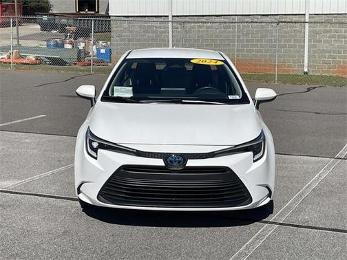2024 Toyota Corolla Hybrid SE