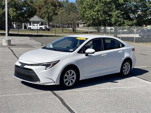 2024 Toyota Corolla Hybrid SE