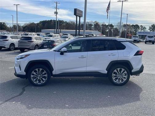 2024 Toyota RAV4 XLE Premium