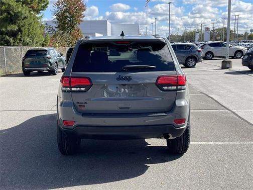 2021 Jeep Grand Cherokee Freedom Edition