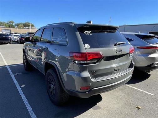 2021 Jeep Grand Cherokee Freedom Edition