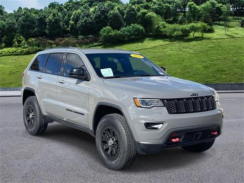 2021 Jeep Grand Cherokee Freedom Edition