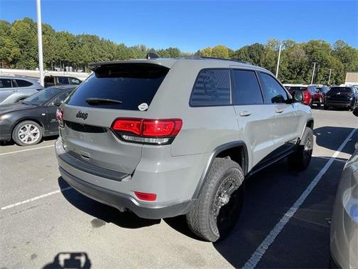 2021 Jeep Grand Cherokee Freedom Edition