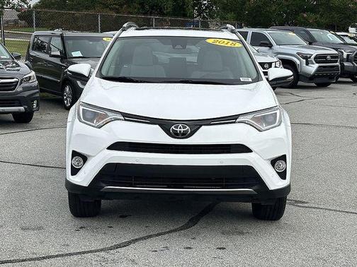 Super White 2018 Toyota RAV4 XLE