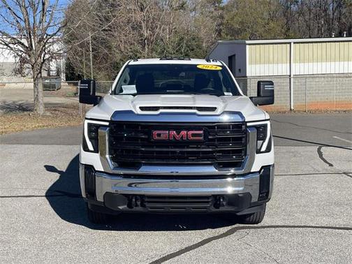 2024 GMC Sierra 2500 Base