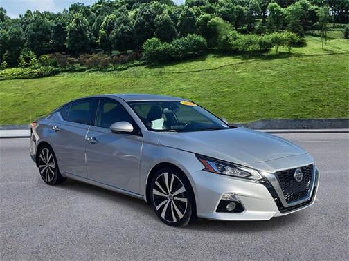 2020 Nissan Altima 2.0 Platinum