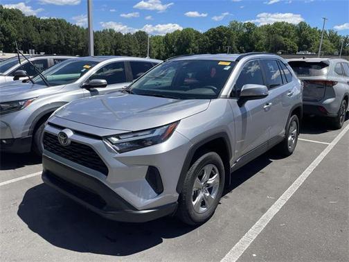 2024 Toyota RAV4 XLE