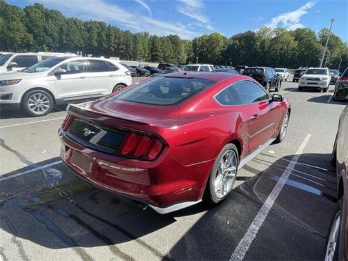 2016 Ford Mustang EcoBoost Premium