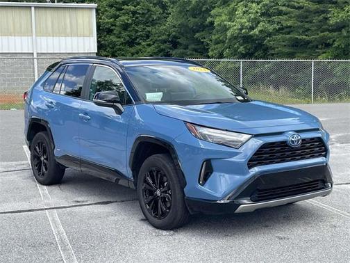 2023 Toyota RAV4 Hybrid SE