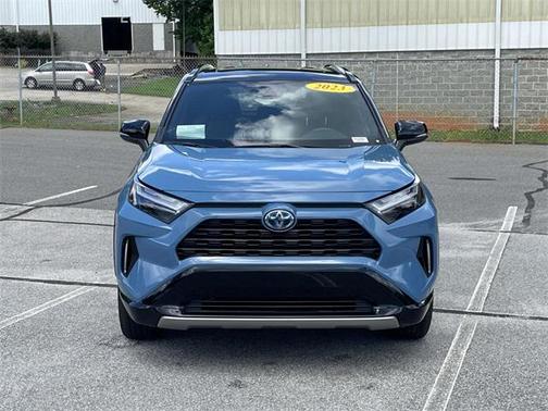 2023 Toyota RAV4 Hybrid SE