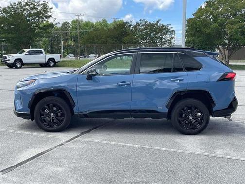 2023 Toyota RAV4 Hybrid SE