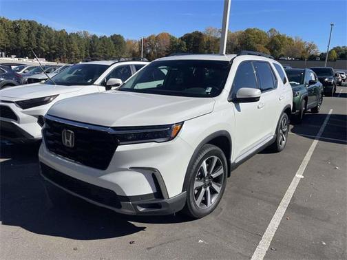 2025 Honda Pilot Touring 8-Passenger