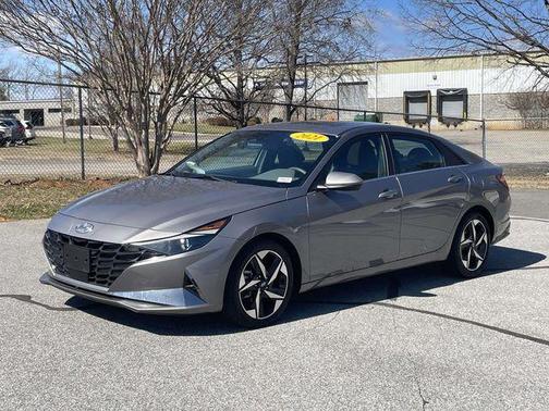2021 Hyundai ELANTRA SEL