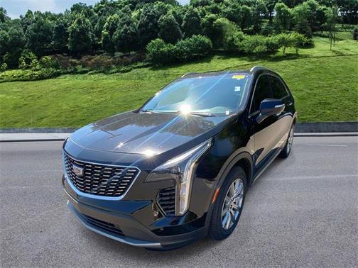 2022 Cadillac XT4 Premium Luxury