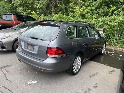 2014 Volkswagen Jetta SportWagen Auto SE w/Sunroof