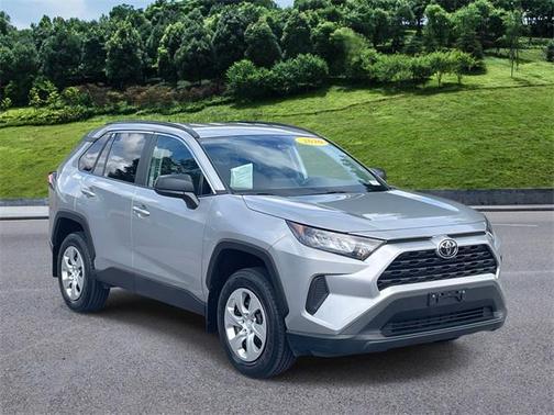 2020 Toyota RAV4 LE