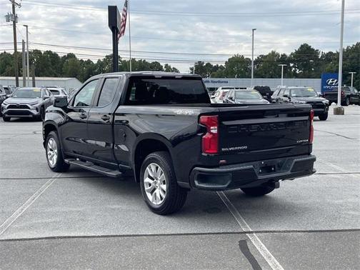 2020 Chevrolet Silverado 1500 Custom