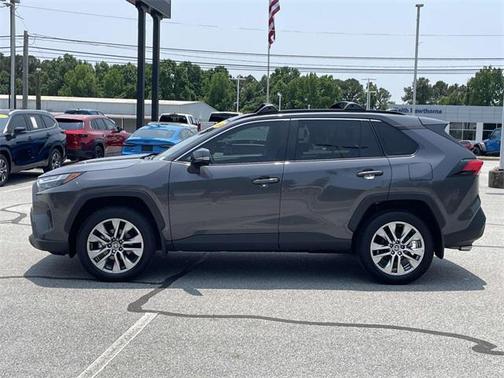 2024 Toyota RAV4 XLE Premium