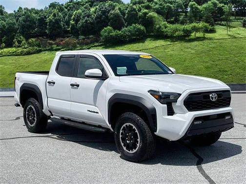 2024 Toyota Tacoma TRD Off Road